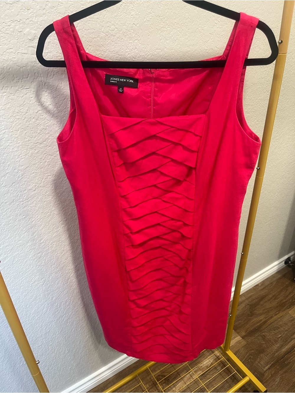 Jones New York Dress- Hot Pink Linen Blend Pleated Sheath Sleeveless.